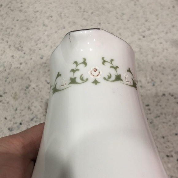 Sheffield Elegance Fine China Japan Creamer / Pitcher - Picture 6 of 11